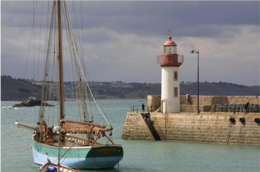 Appartement Bretagne Vue Mer Exceptionnelle Sur Les Hauts D'Erquy Au Calme ! Et Au Pied Du Gr34 Eksteriør bilde