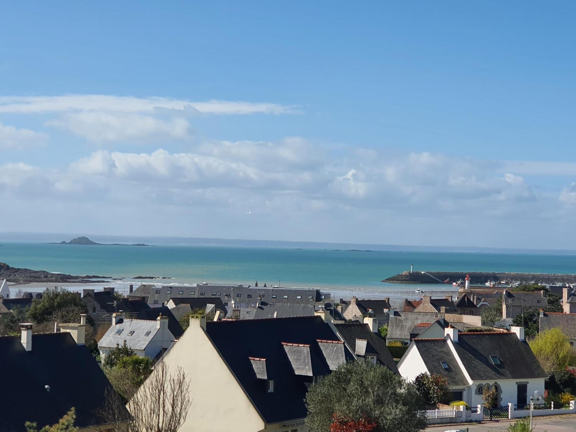 Appartement Bretagne Vue Mer Exceptionnelle Sur Les Hauts D'Erquy Au Calme ! Et Au Pied Du Gr34 Eksteriør bilde