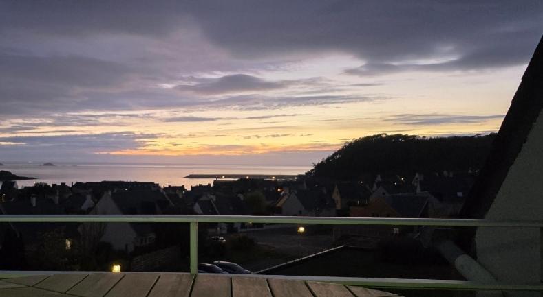 Appartement Bretagne Vue Mer Exceptionnelle Sur Les Hauts D'Erquy Au Calme ! Et Au Pied Du Gr34 Eksteriør bilde